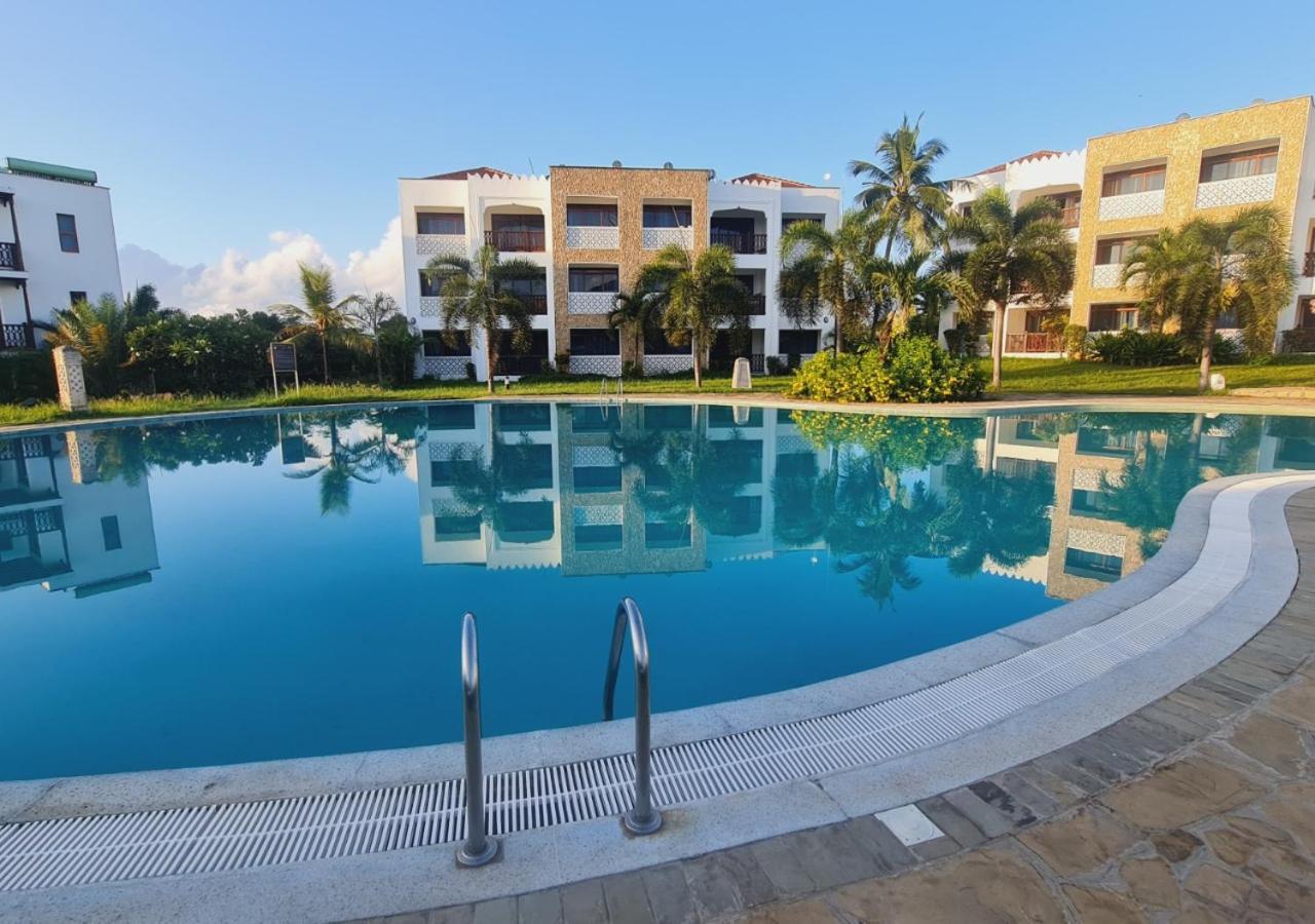 Haradali Suites 2 Bedroom Beach Apartment - Sultan Palace Beach Resort Kilifi Exterior photo