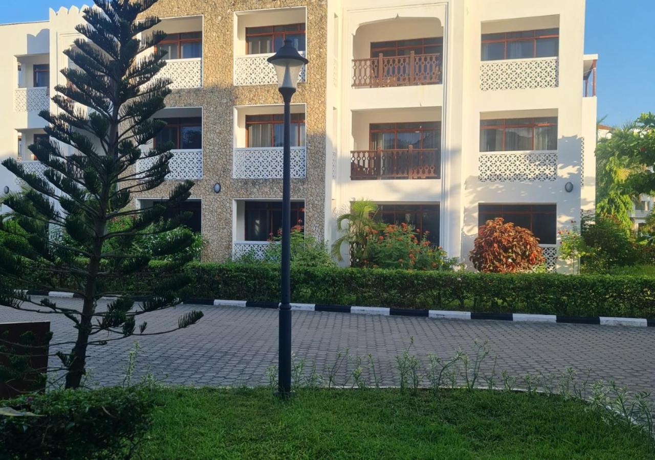 Haradali Suites 2 Bedroom Beach Apartment - Sultan Palace Beach Resort Kilifi Exterior photo